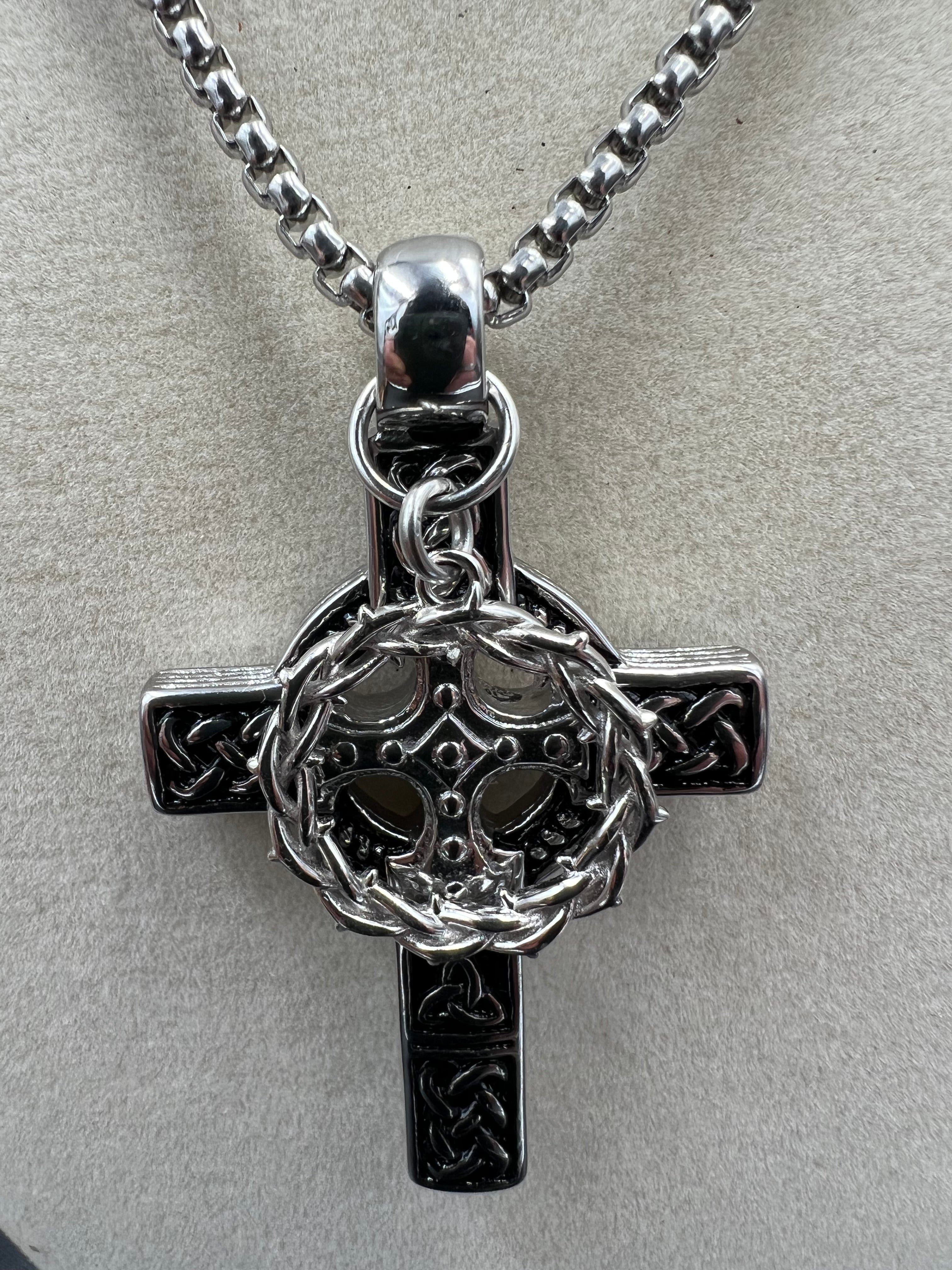 Celtic Redemption Necklace - Motif Metalworks