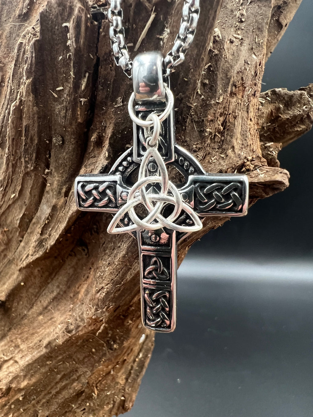 Celtic Trinity Necklace - Motif Metalworks