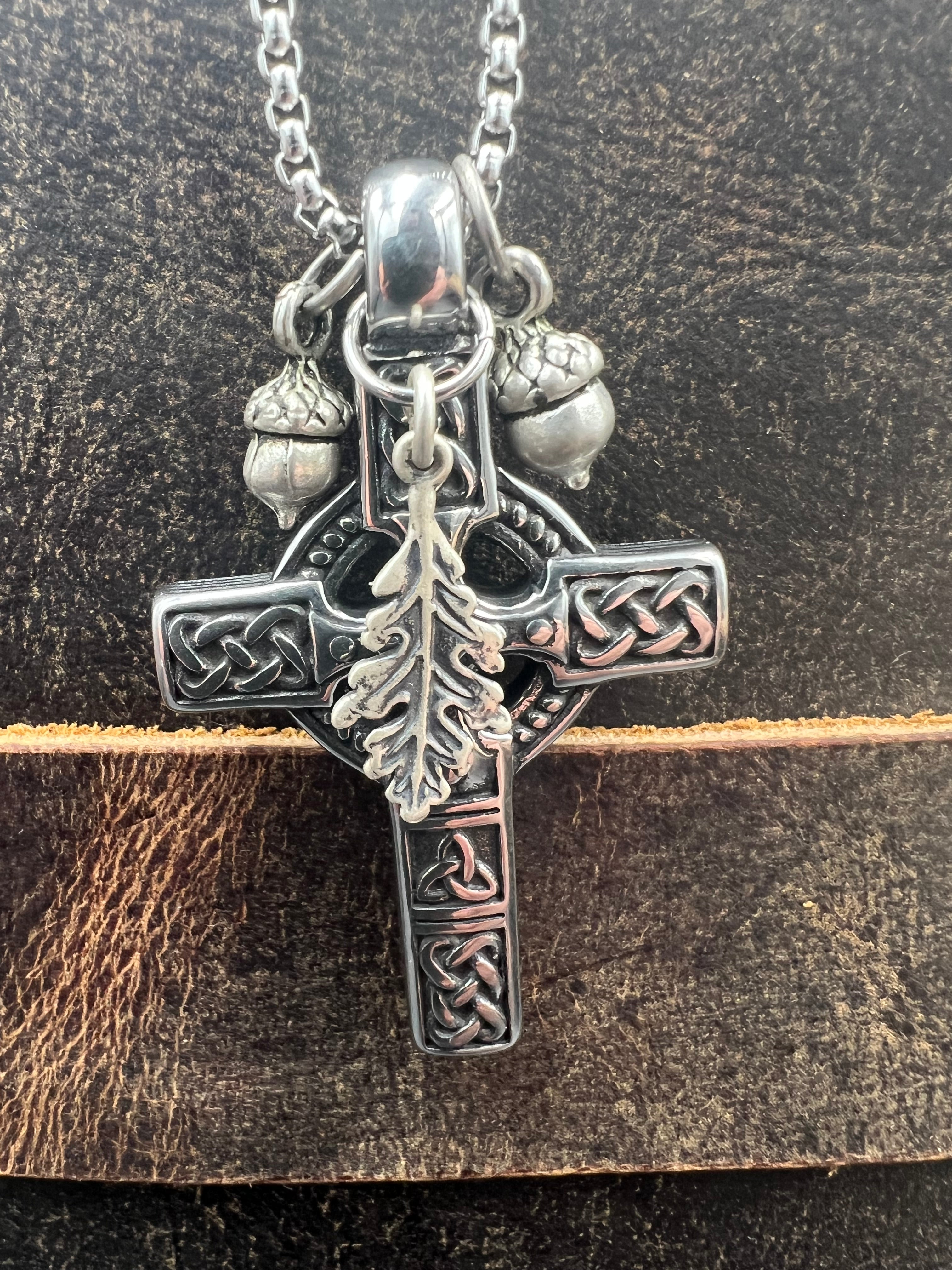 Celtic Grovekeeper Necklace - Motif Metalworks