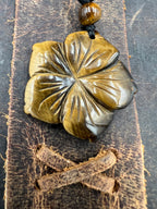 Stone Hibiscus Pendant Necklace - 28mm