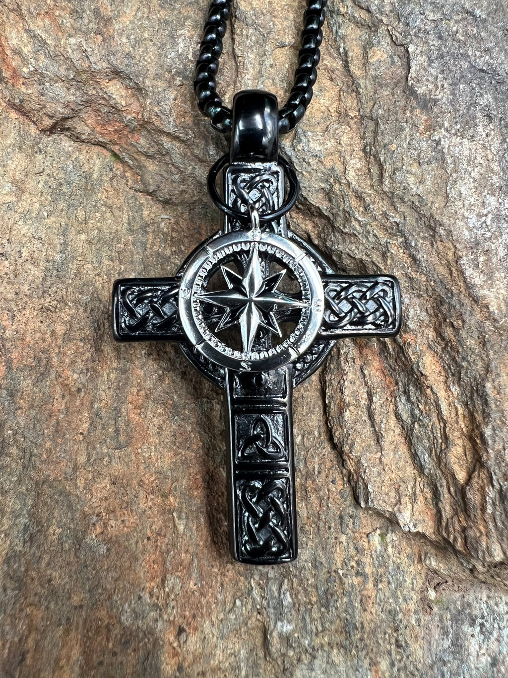 Celtic Wayfinder Necklace - Motif Metalworks