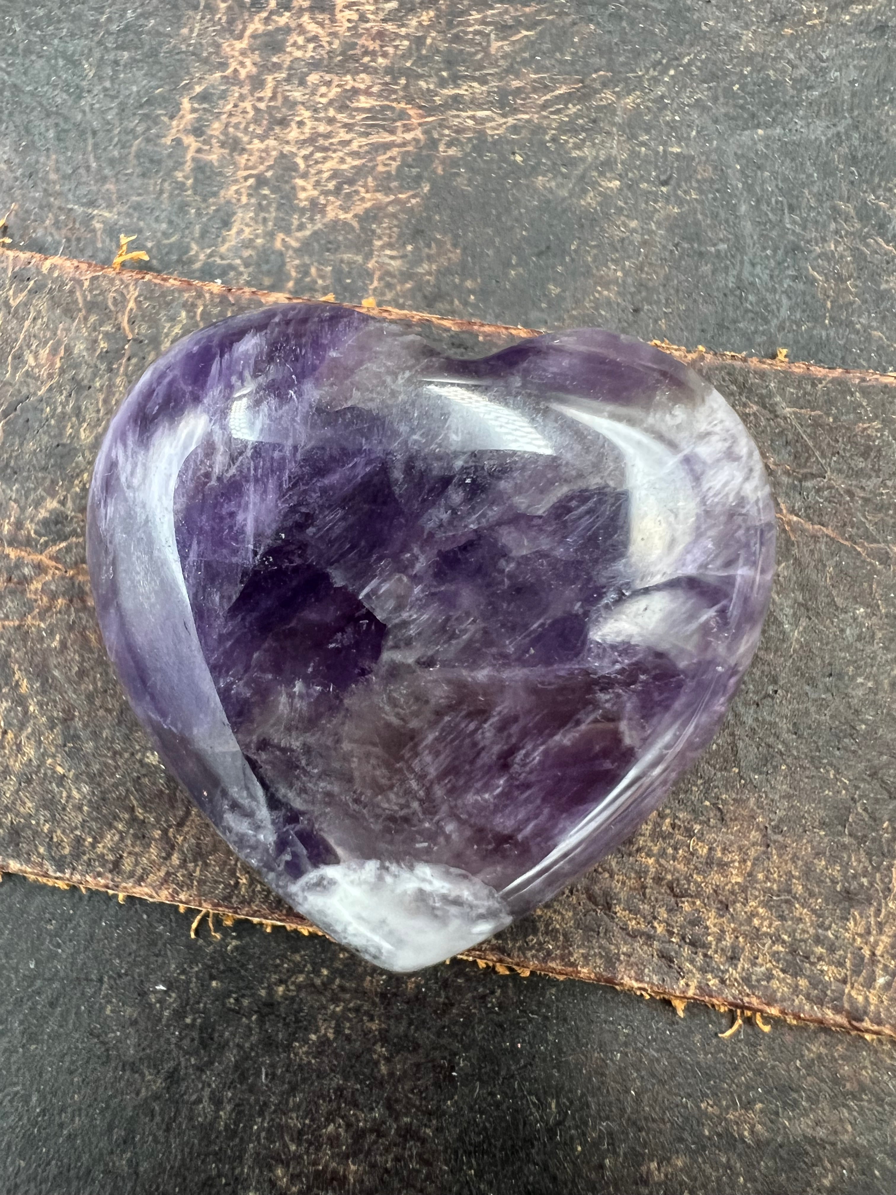 Stone Pocket Heart - 30mm - Motif Metalworks