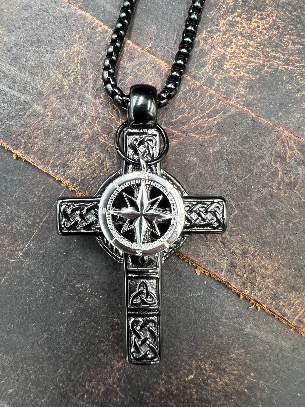 Celtic Wayfinder Necklace - Motif Metalworks