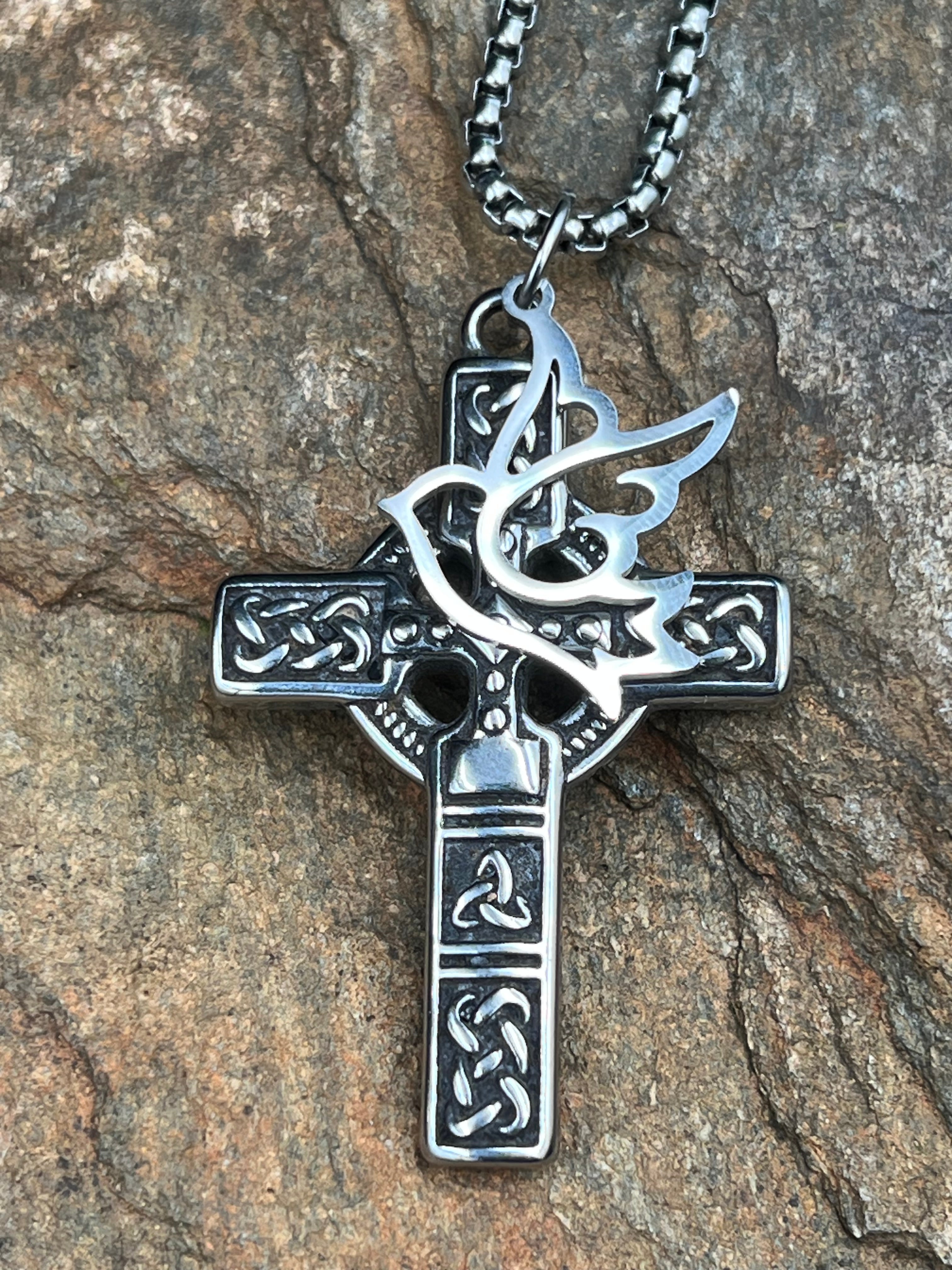 Celtic Peace Necklace - Motif Metalworks