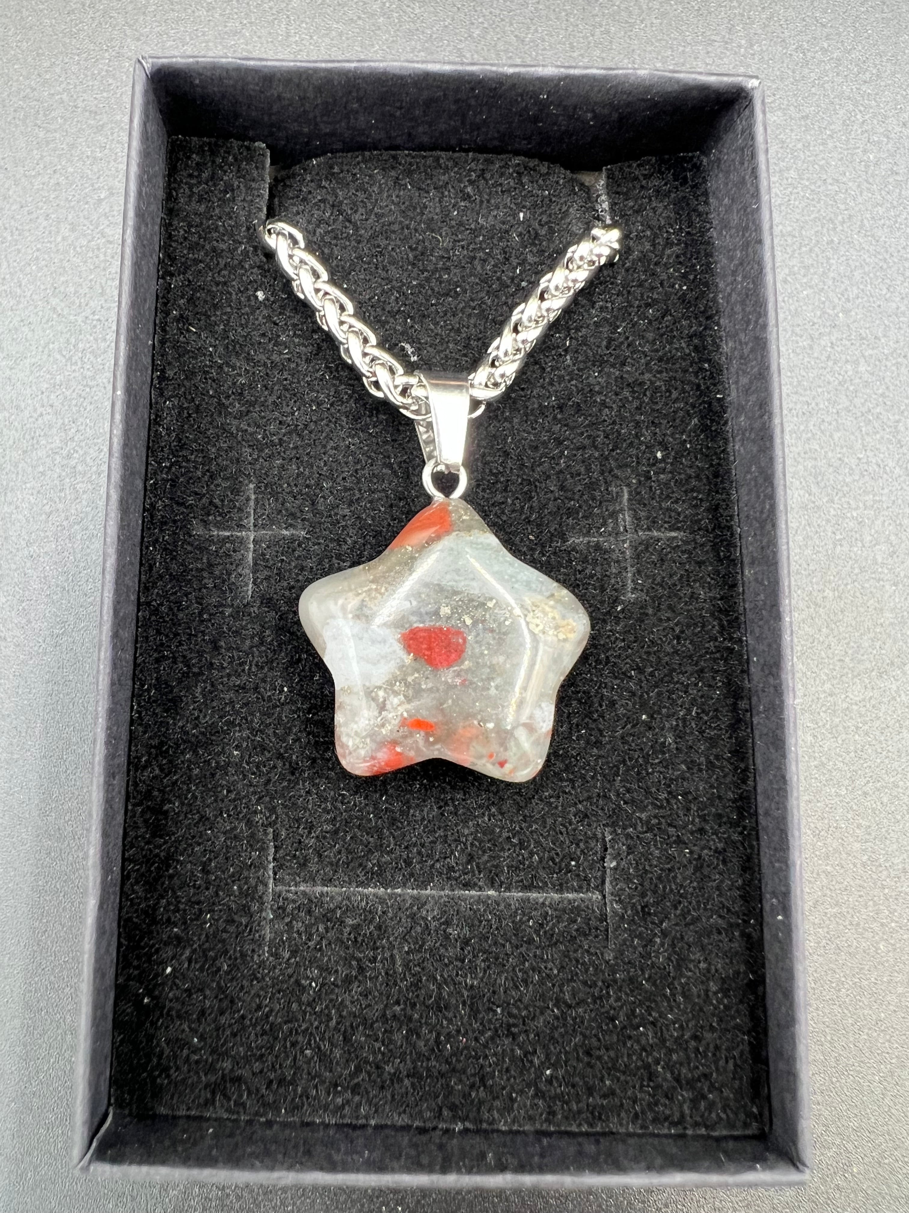 Stone Star Pendant Necklace - 18-20mm