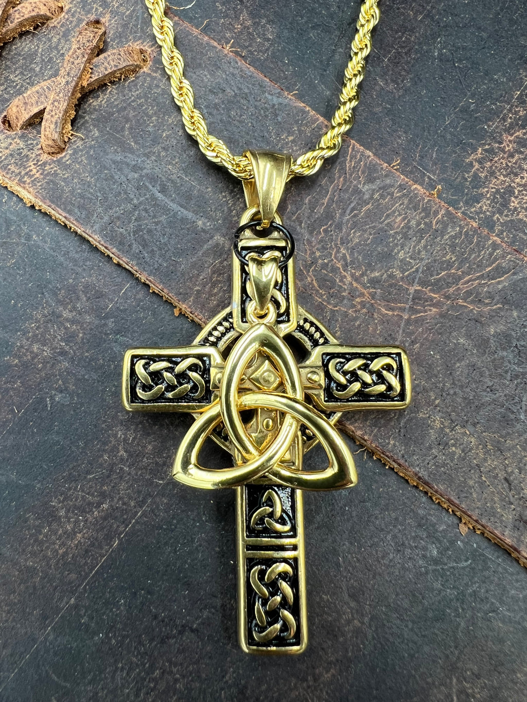 Celtic Knot Necklace - Motif Metalworks