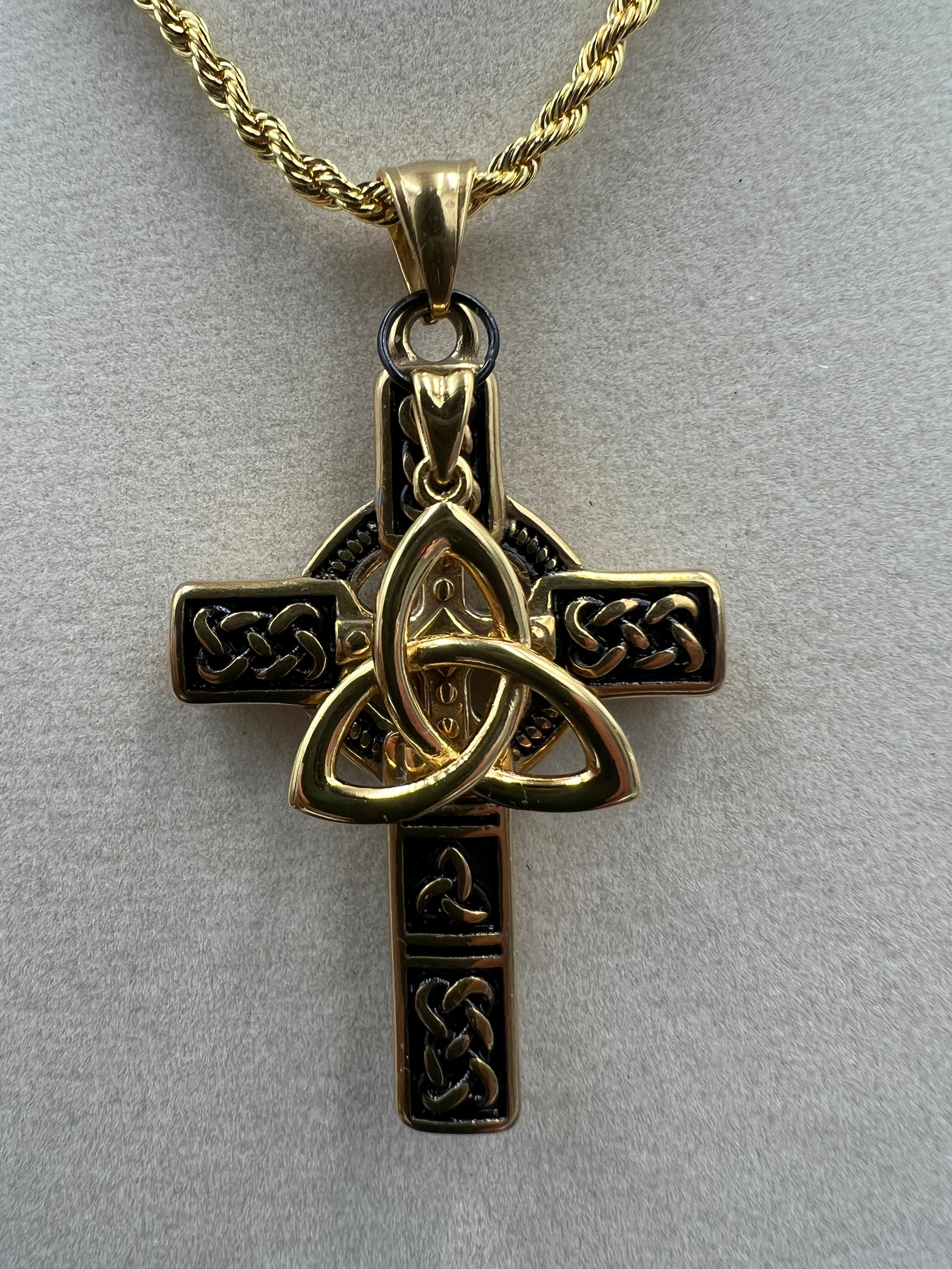 Celtic Knot Necklace - Motif Metalworks