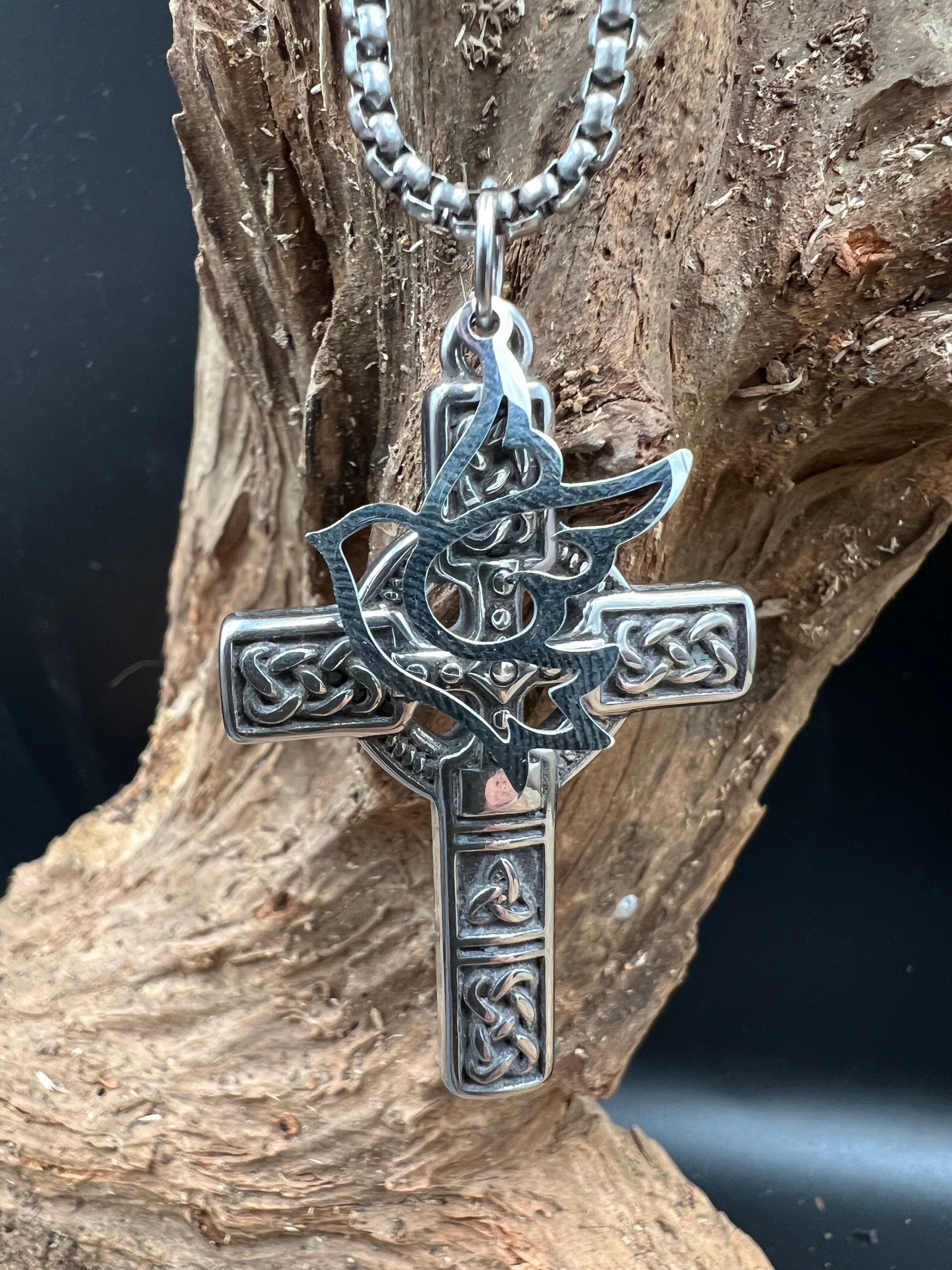 Celtic Peace Necklace - Motif Metalworks