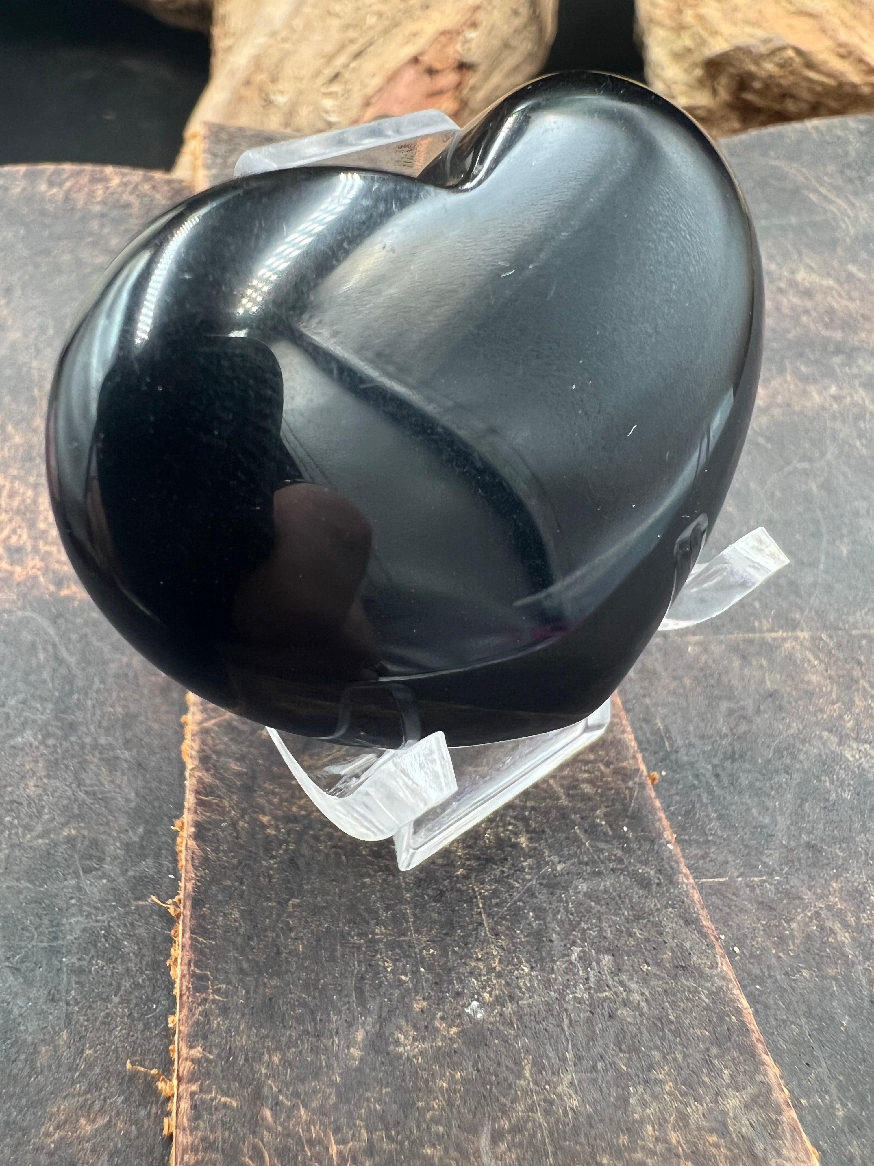 Stone Pocket Heart - 45mm with Display Stand