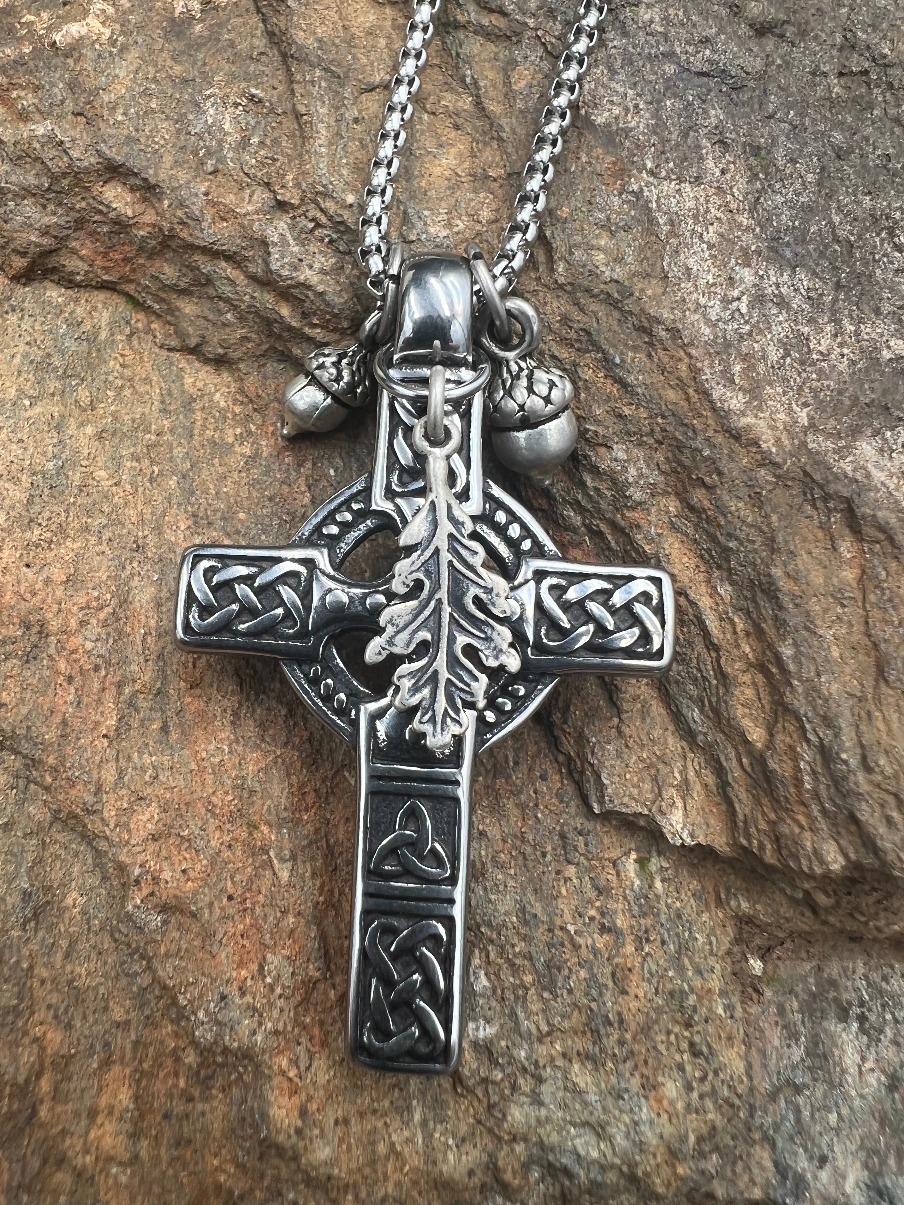 Celtic Grovekeeper Necklace - Motif Metalworks