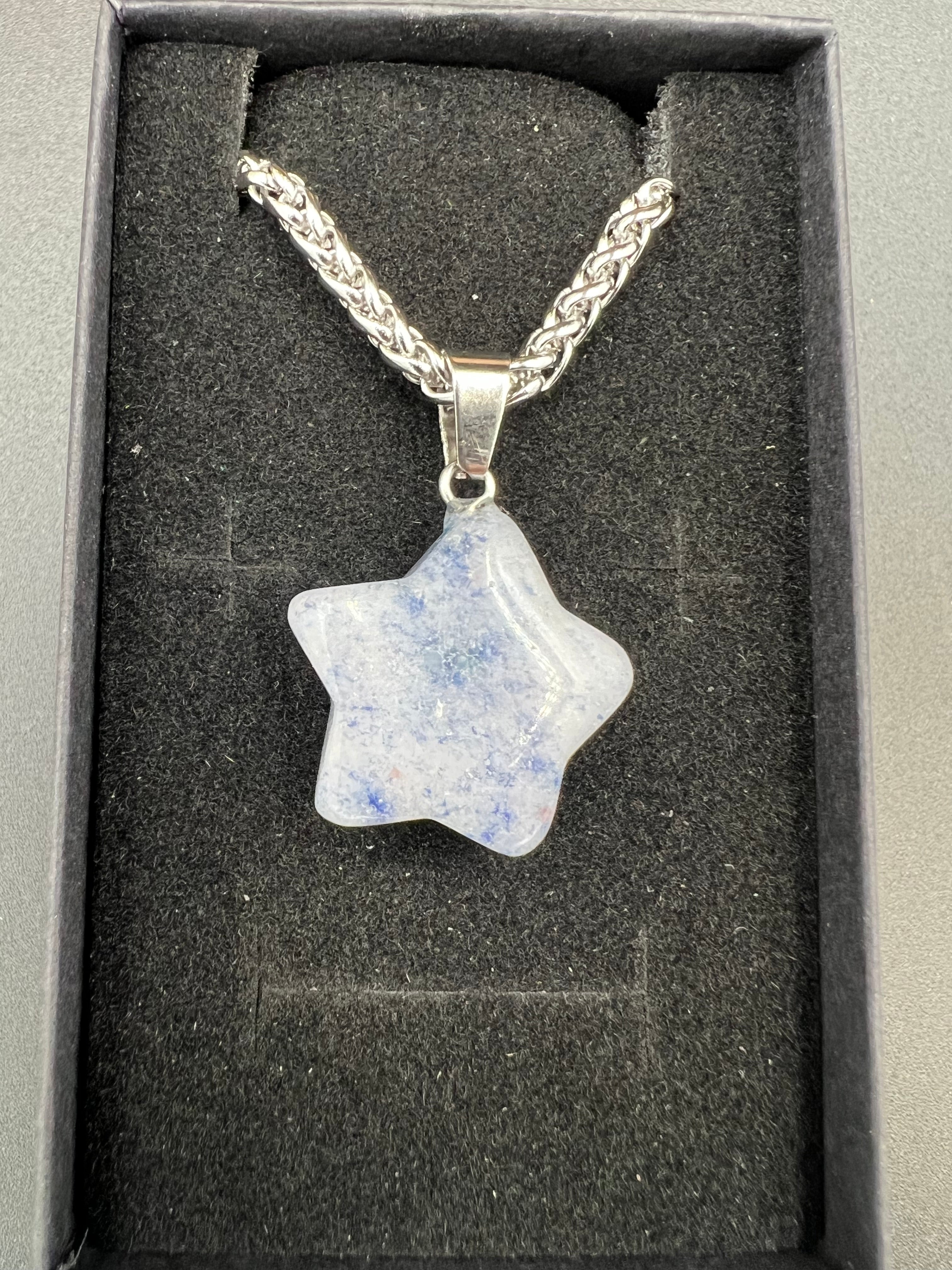 Stone Star Pendant Necklace - 18-20mm