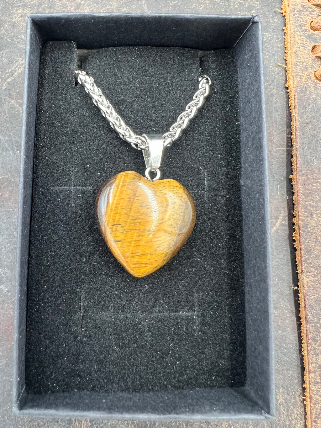 Stone Heart Pendant Necklace - 18-20mm