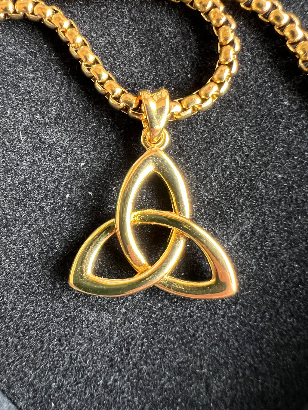 Celtic Trinity Knot Necklace - Motif Metalworks
