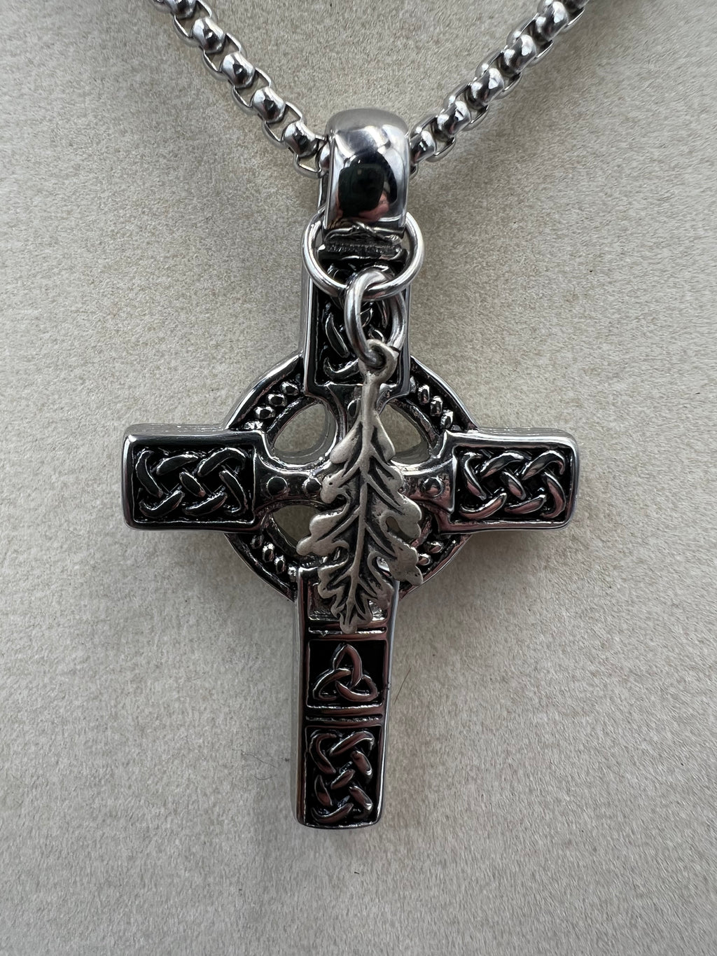 Celtic Oak Necklace - Motif Metalworks