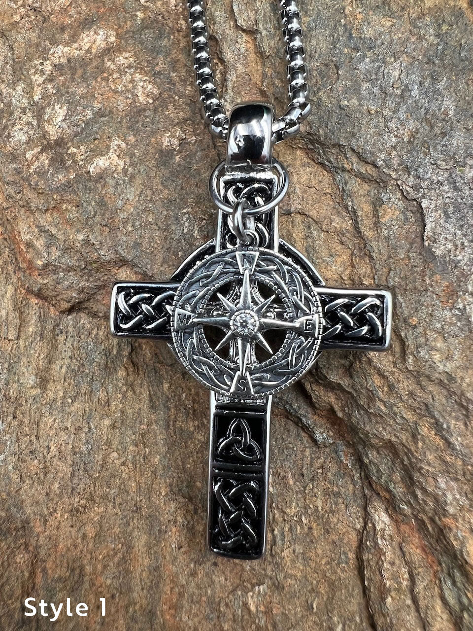 Celtic Wayfinder Necklace - Motif Metalworks