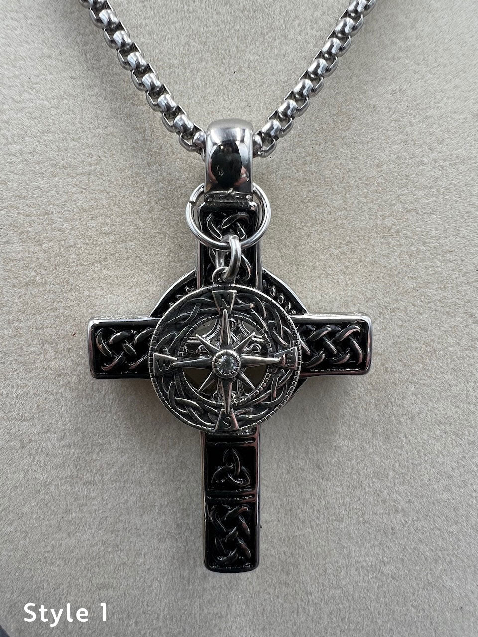 Celtic Wayfinder Necklace - Motif Metalworks