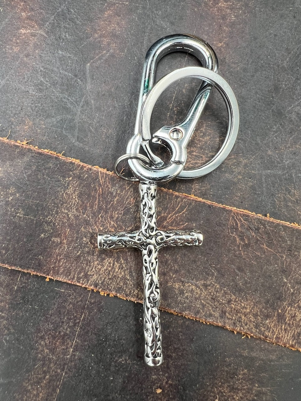Filigree Cross Keychain - Motif Metalworks
